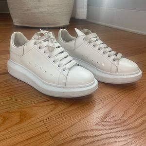 Alexander McQueen Womens Sneaker